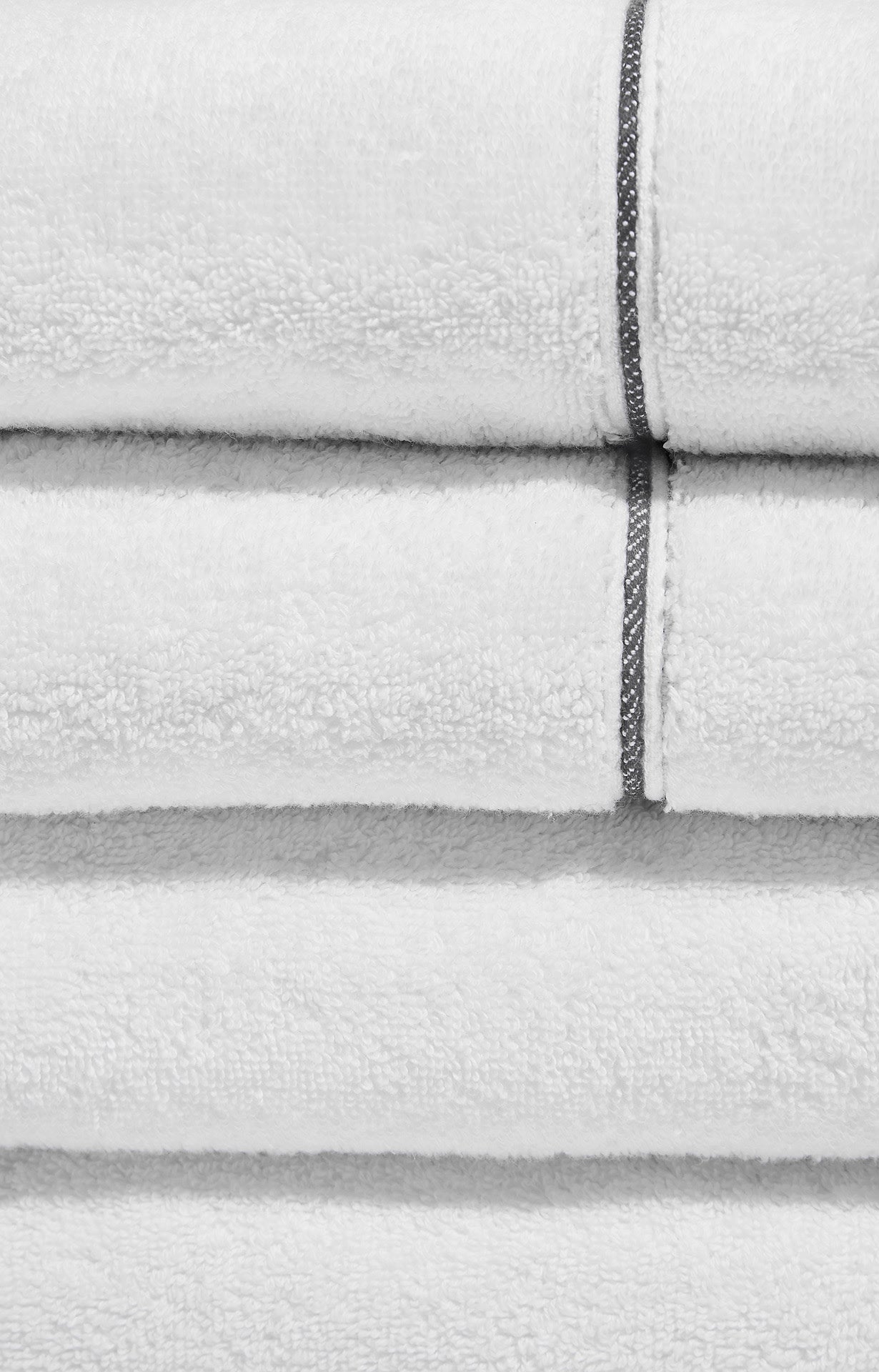 Luxuriöses Gästehandtuch 50 x 100 cm.