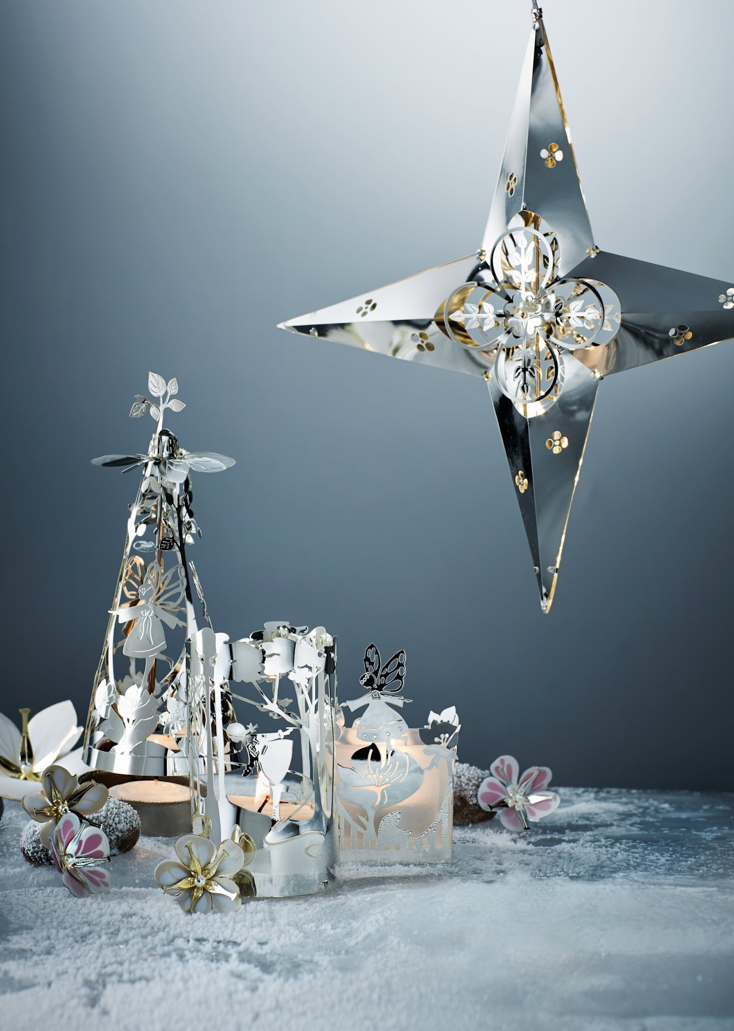 Top & Hanging Star with Flowers & LED Lights, Silver