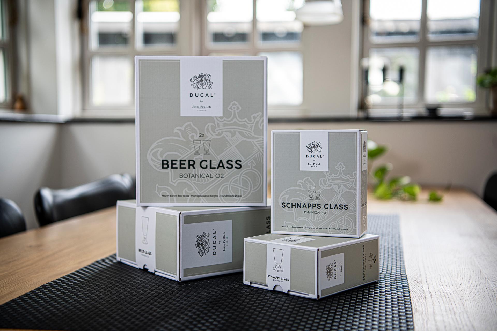 Snaps / Shotglas - Mundgeblasen mit Laserdesign im Fuß